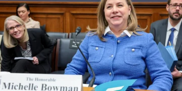 Fed Warns Fragile U.S. Job Market Could Deteriorate Quickly