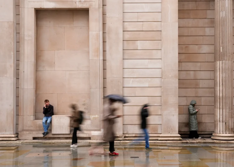 U.K. Labor Market Weakens, New Jobs Portal Data Shows