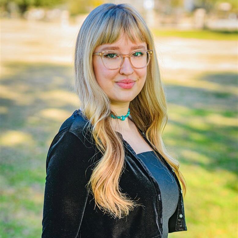 Emma Ascott headshot