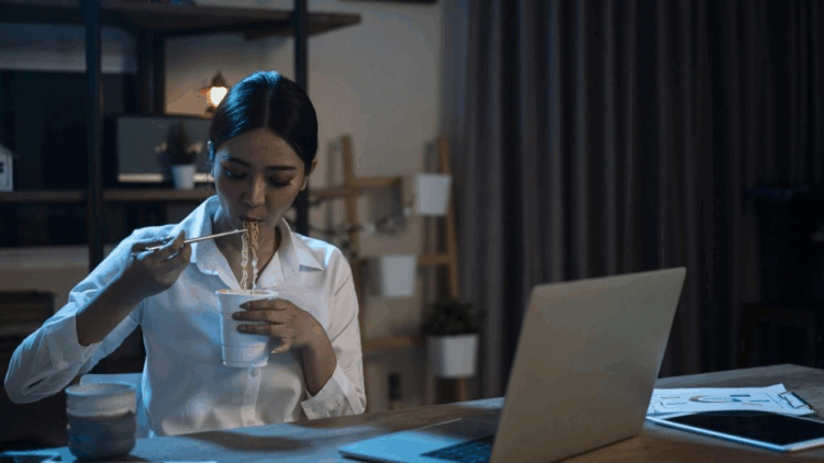 The Workday Is Breaking Apart &mdash; Microshifting Will Redefine Work-Life Balance In 2026