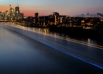 Europe&rsquo;s Layoff Wave Spreads Across Auto, Banking, Tech And Energy Sectors