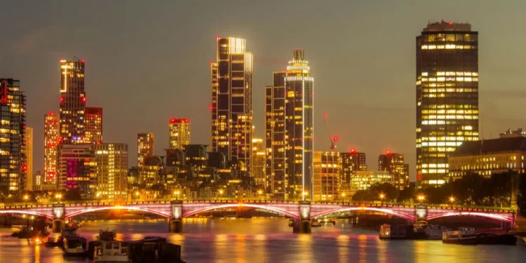 Managed Offices Now Cost 40% More Than Serviced Space in London