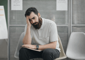 How to Land a Job Interview in a Crowded Field