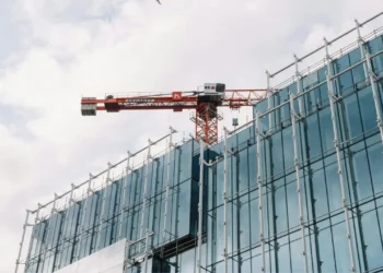 Real Estate Leaders Are Now Having to Redesign Buildings for an AI-Driven Workforce