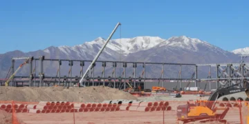 Moody’s Signals Rethink Of CRE Risk Exposure As Off-Book AI Data Center Leases Top $662B