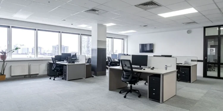 Office Vacancy Declines as Companies Return Midweek and Upgrade to Newer Buildings