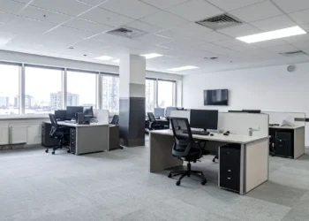 Office Vacancy Declines as Companies Return Midweek and Upgrade to Newer Buildings