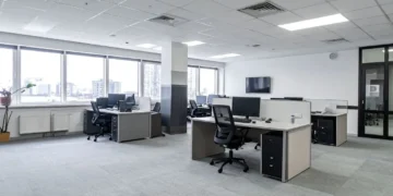 Office Vacancy Declines as Companies Return Midweek and Upgrade to Newer Buildings