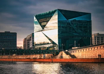 IWG Moves to Acquire Design Offices and Add 50 German Sites to Its 4,000-Location Network