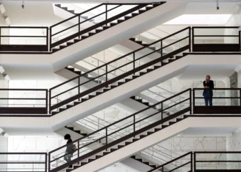 Italy&rsquo;s Female Employment Stalls At 53%, Threatening Economic Growth And Workforce Stability