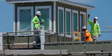 U.S. Productivity Slows To 1.8% While Labor Costs Jump