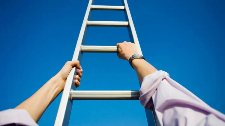 Gender Pay Gap Widens as Women&rsquo;s Earnings Stall in Mid-Career, Glassdoor Finds