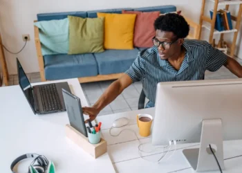 Remote Workers Are Secretly Holding Multiple Full Time Jobs and Making Up to 1 Million a Year
