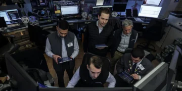 AI Disruption Fears Hit $3.5T Private Credit Market Funding Business Operations