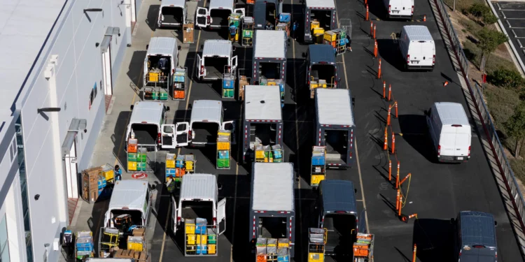 Amazon Cuts USPS Deliveries By 20%, Deal Averts Deeper Postal Crisis