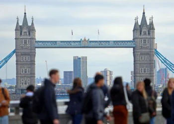 U.K. Job Postings Hit 5-Year Low As Employers Turn Cautious