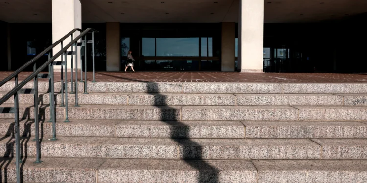 Trump Administration Moves To Narrow Employer Liability In Wage Law Enforcement