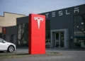 Tesla Adds 1,000 Jobs In Germany, Eyes Hundreds More To Lift Output 20% At Berlin Gigafactory