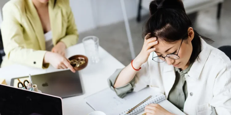 Job Seekers Chase Entry-Level Roles While Employers Seek Specialists