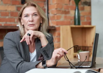 Report Finds Women CEOs Deliver Consistent Performance Under Pressure