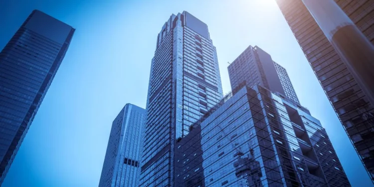 Commercial Property Prices Rise 2.1% as Investors Stay Active Despite Uncertainty