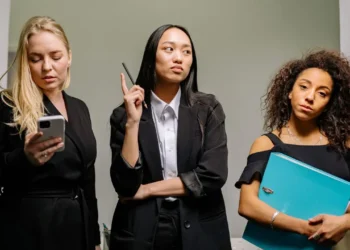 London&rsquo;s Female Workers At Greater Risk Of AI Job Impact, New Report Shows