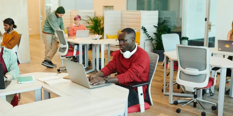 Office Demand Trends Show How AI Is Changing Workspace Use