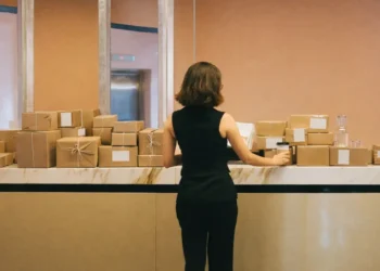 Understaffed Coworking Centers Are Putting The Member Service Model At Risk