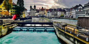 Western Switzerland to Mandate Four-Day Work Week in 2027