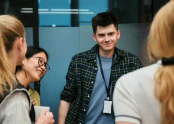 Why Community Is The Flex Industry&rsquo;s Greatest Strength