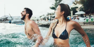 &lsquo;PTO-maxxing&rsquo; Is The Summer Hack You Need To Turn 15 Vacation Days Into 49 Days Off