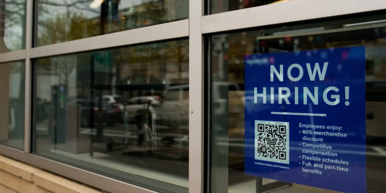 U.S. Jobless Claims Remain Below Stress Levels Despite AI Layoffs