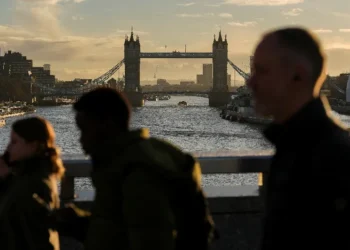 U.K. Payrolls Post Biggest Drop Since 2020 As Employers Pull Back On Hiring