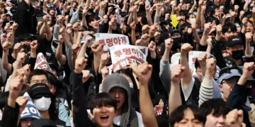 Samsung Union’s Landmark Labor Deal May Set A New Standard For AI-Fueled Worker Bonuses