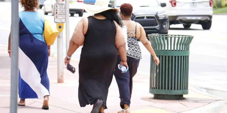 Long Working Hours Linked to Higher Obesity Rates, Study Finds