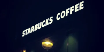 Starbucks to Close Some Offices and Cut Jobs in Latest Corporate Overhaul