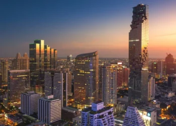 Bangkok Prime Office Vacancy Surpasses 30% For First Time Since 2000