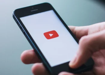 Gen Z Is Getting Career Advice From Instagram And YouTube &mdash; But Much Of It Is Backfiring