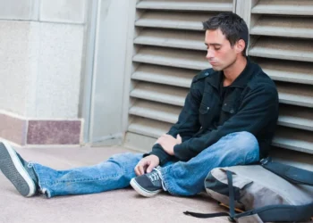 U.K. Warns of &ldquo;Lost Generation&rdquo; as Youth Joblessness Climbs Above 1 Million