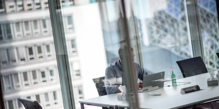 AI Botsitting Cuts Worker Productivity Gains By More Than Half