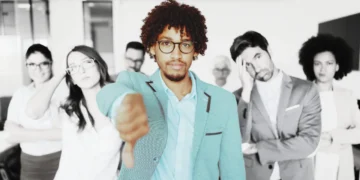 AI Is Distorting Economic Confidence, Widening The Divide Between Leaders And Employees