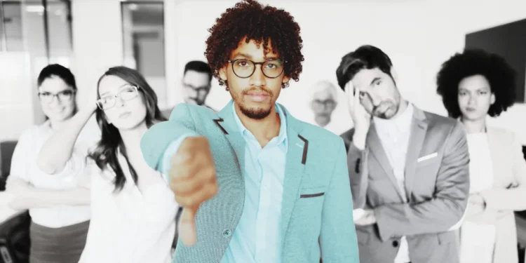 AI Is Distorting Economic Confidence, Widening The Divide Between Leaders And Employees