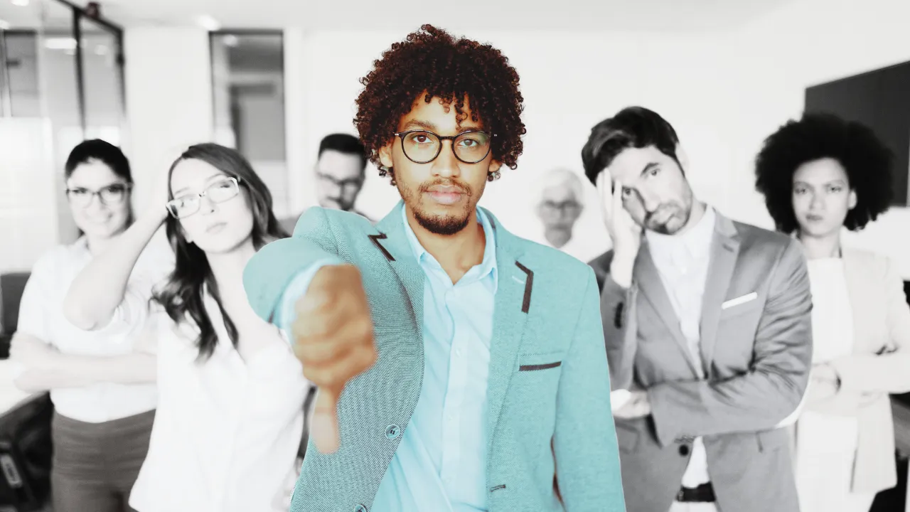 AI Is Distorting Economic Confidence, Widening The Divide Between Leaders And Employees