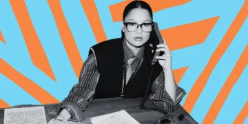 Assigned Desks Vs. Hot Desking How To Choose The Right Office Seating Strategy