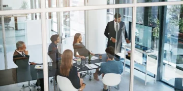 Experts Warn AI Is Creating a Workforce That Looks Smarter Than It Is