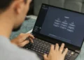 Most Workers Use AI, But Those Who Admit It Are Facing Workplace Bias