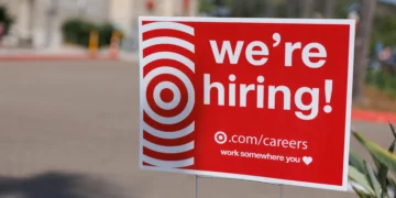 U.S. Jobless Claims Remain Low Despite Growing Worker Concerns About Finding Jobs