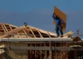 Real Wages Fall As U.S. Labor Costs Edge Higher