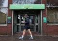 One In Three U.K. Employers Cut Entry-Level Jobs As AI Expands, Survey Finds