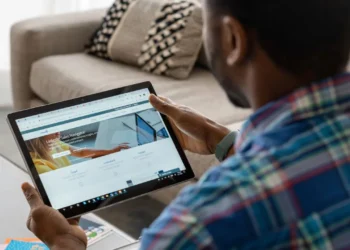 Nearly 1 In 5 LinkedIn Users Is Rewriting Their Past Work History